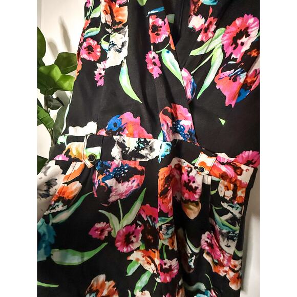 Yumi Kim Floral Romper Size Small - Picture 3 of 4